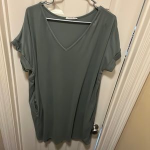 Green dress with pockets